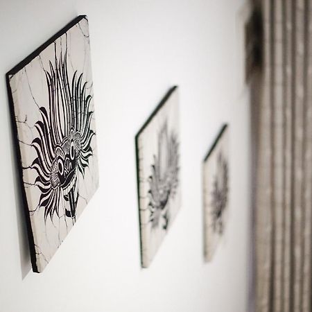 White Rose Hostel Канди Экстерьер фото